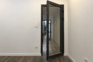 Cửa nhôm 1 cánh sản phẩm cơ bản cho nhà ở hiện đại