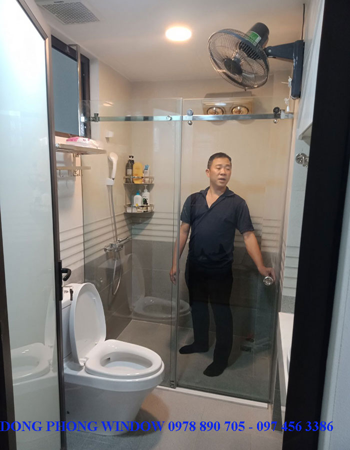 Ưu điểm vách tắm kính - Sự lựa chọn hoàn hảo cho không gian tắm hiện đại