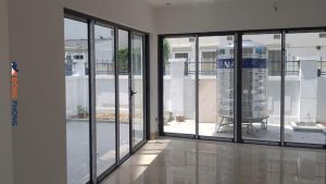 Cửa nhôm hệ 4 cánh là sản phẩm được sử dụng thông nhất hiên nay